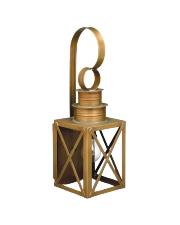 Colonial Wall Lantern