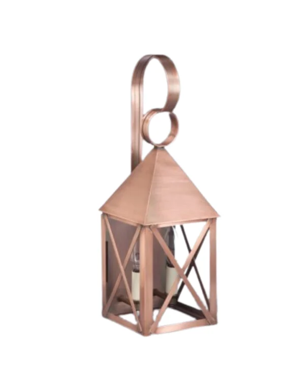 Colonial Wall Lantern