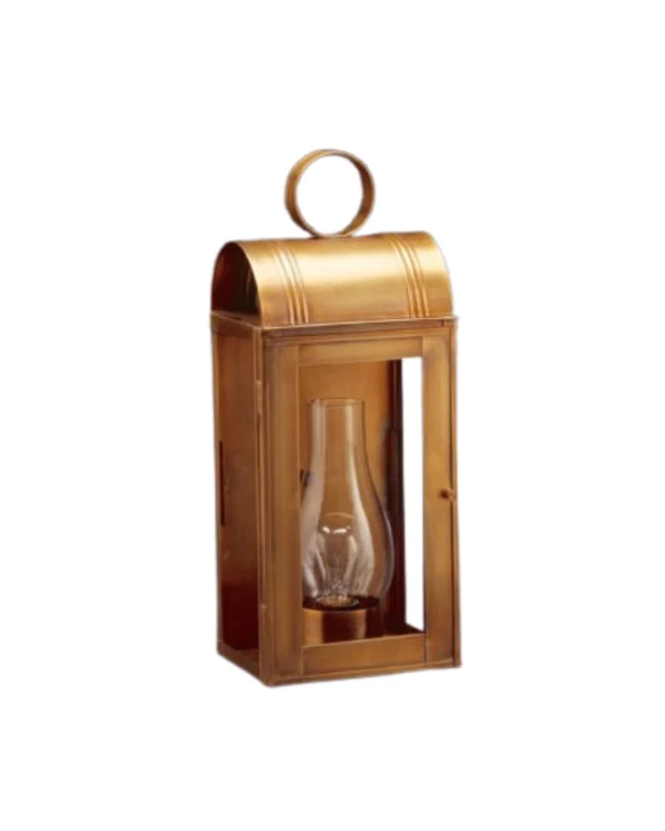 Colonial Wall Mount Lantern