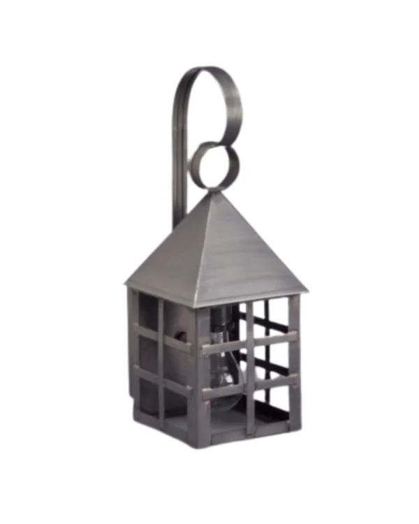 Colonial Wall Lantern