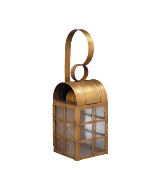 Colonial Wall Mount Lantern