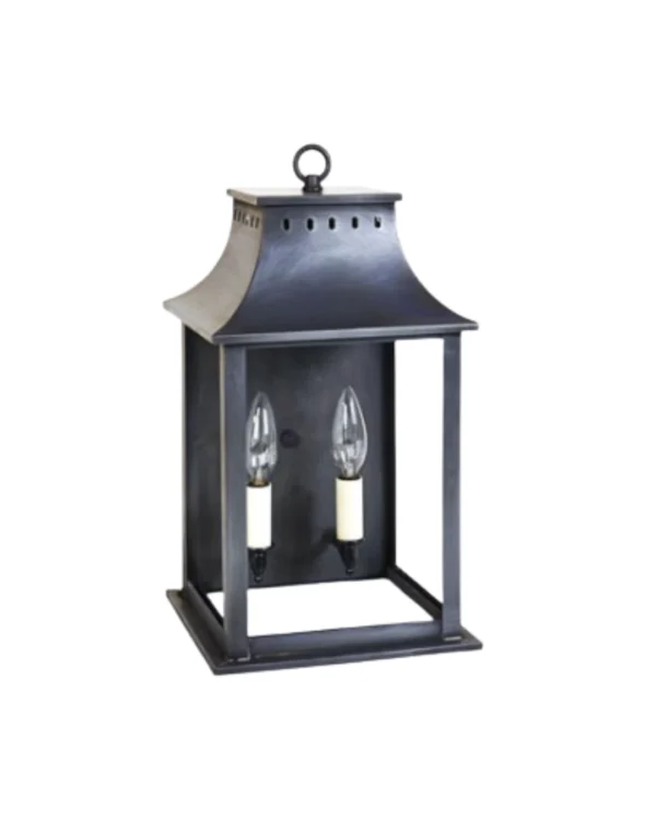 Colonial Wall Mount Lantern