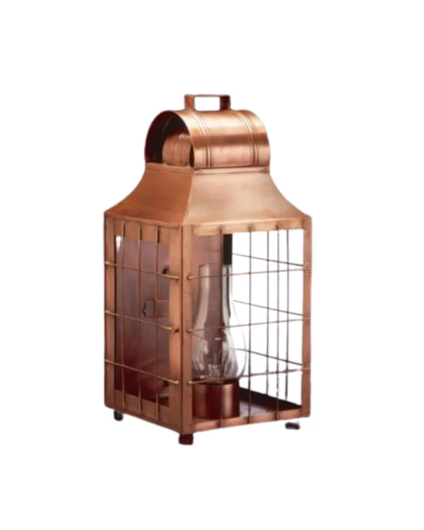 Colonial Wall Mount Lantern