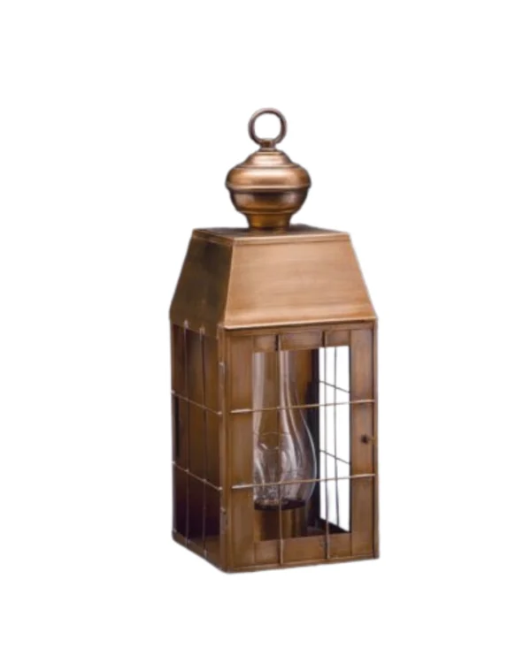 Colonial Wall Mount Lantern