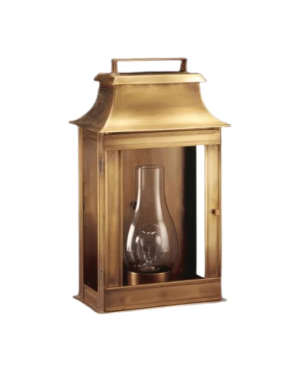 Colonial Wall Lantern