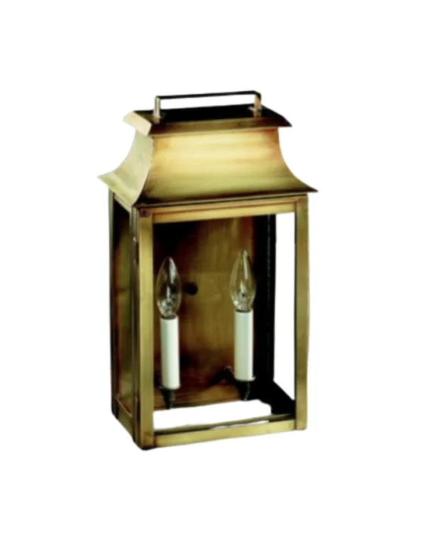 Colonial Wall Lantern