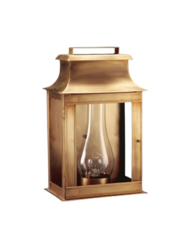 Colonial Wall Lantern