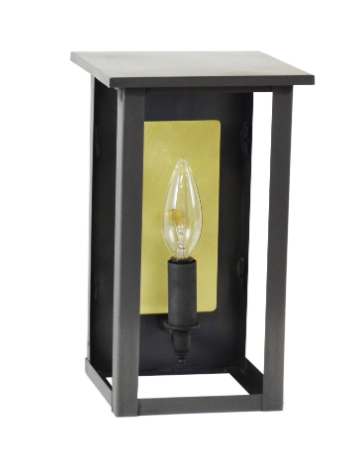 Colonial Wall Mount Lantern